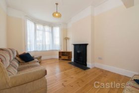 2 bedroom Terraced t...